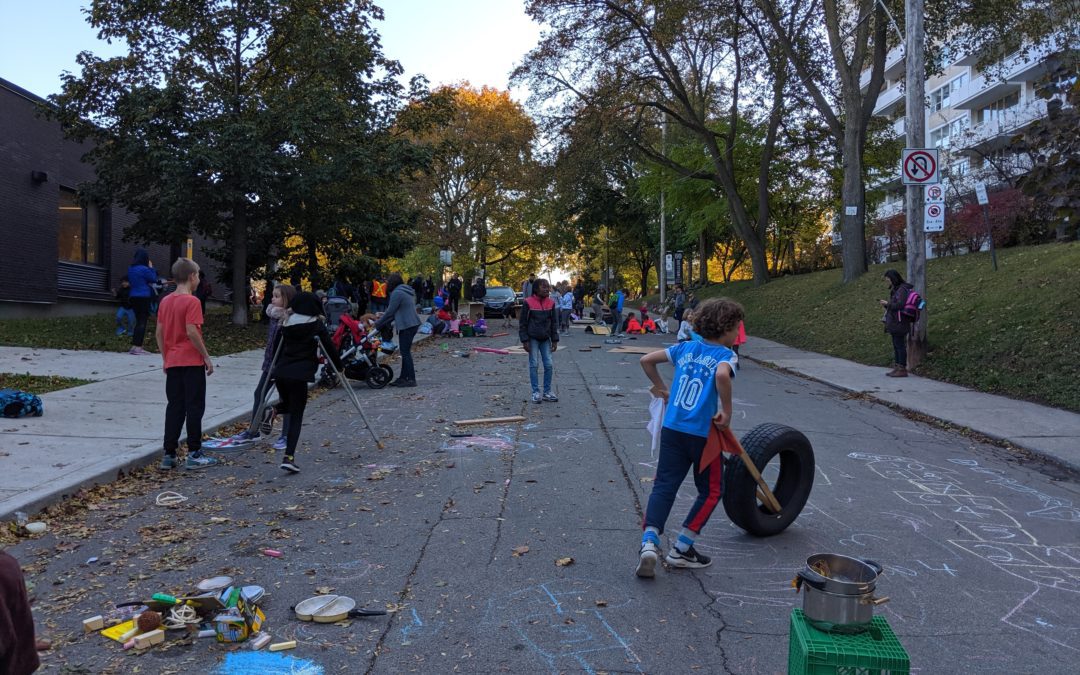 Kids playing at Mountview School Streets pop-up
