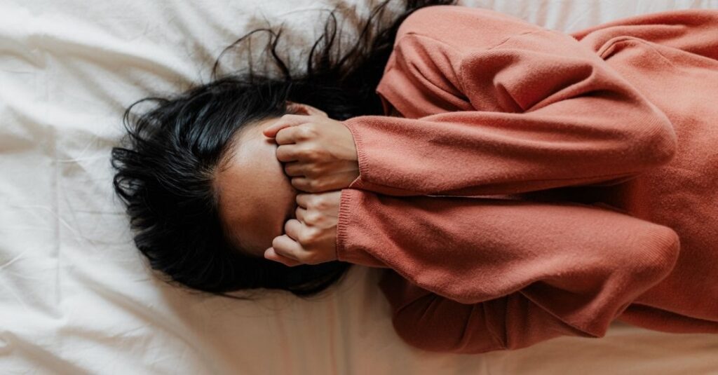 Representation image of a young person experiencing anxiety