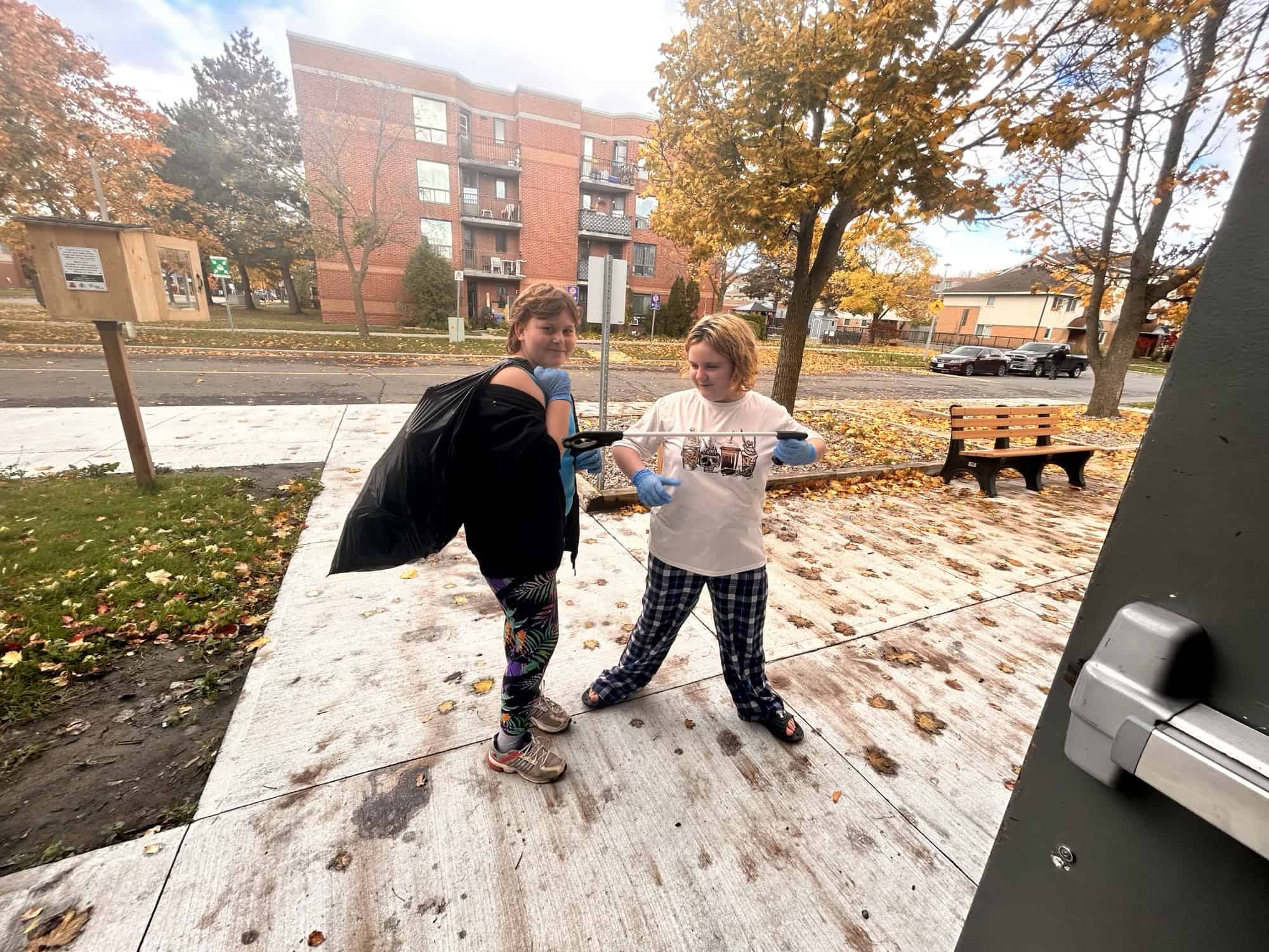 Sandy Hill Community Health Centre installs seating and planters in the ...