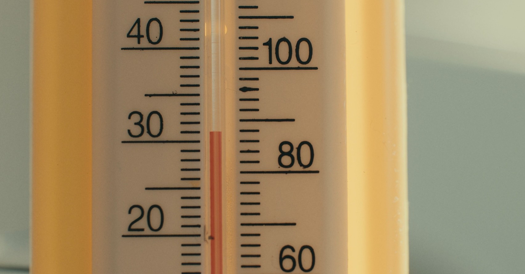 outdoor thermometer with Celsius over 30 degrees.